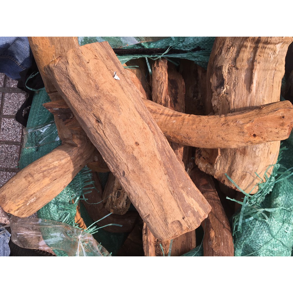 4 Kg Rễ gỗ nghiến ghép lan dài 25 đến 30 cm