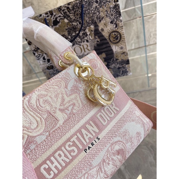 TÚI DIOR LADY THỔ CẦM THÊU SIZE 20CM