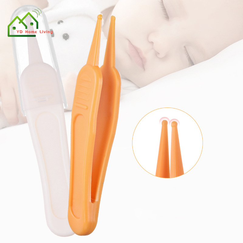 Nhíp vệ sinh mũi em bé đầu tròn tiện lợi