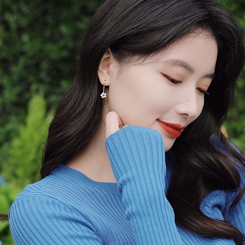 Bông Tai Hình Hoa Bằng Hợp Kim Phong Cách Hàn Quốc Thanh Lịch Dành Cho Nữ