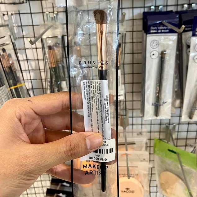 Cọ Đánh Sống Mũi N01 Angled Shading Vacosi