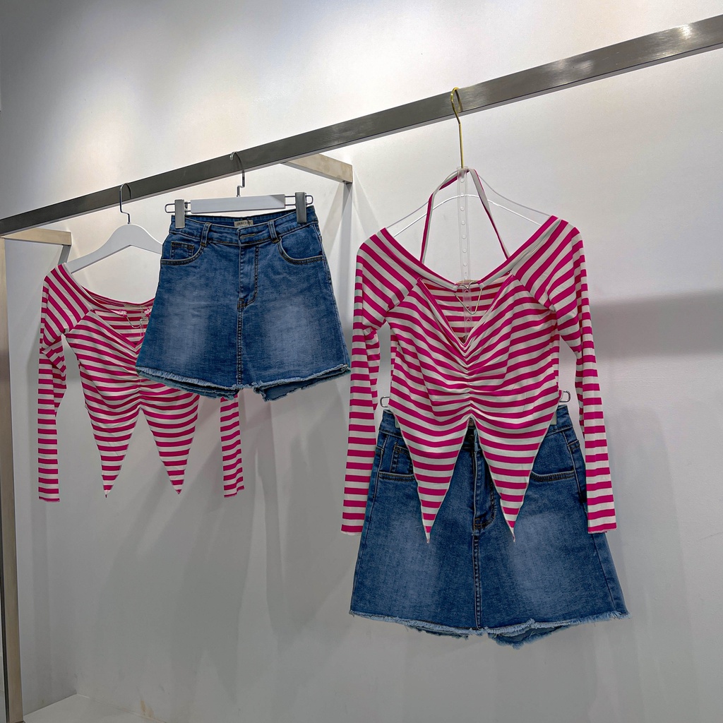 Set áo thun hồng sọc croptop chân váy jean giả quần