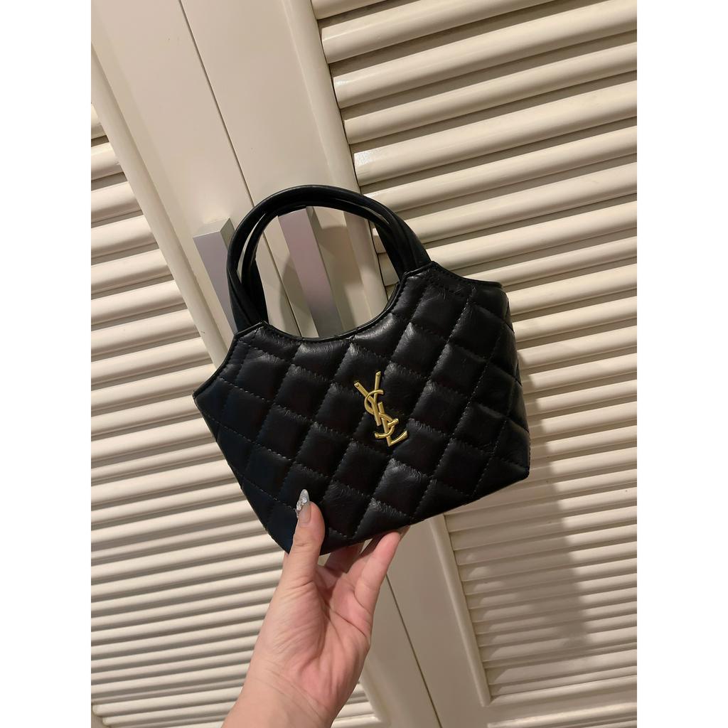 Túi cầm tay chư Y kèm dây đeo chéo sz 19 cực xinh