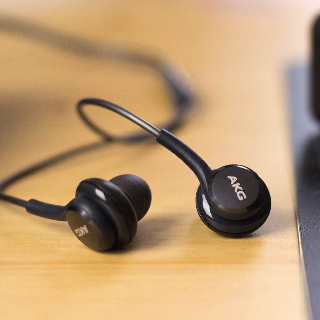Tai nghe AKG S10 ( Tặng 4 nút tai phụ )