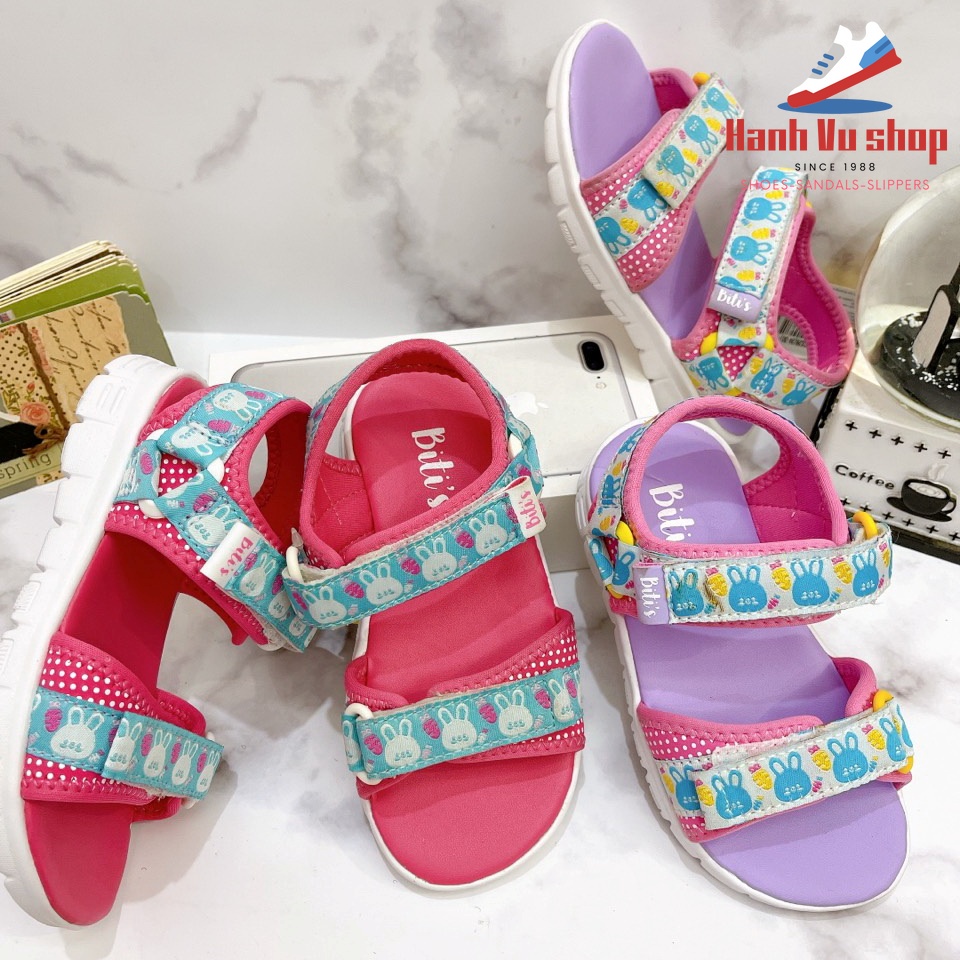 Sandal bé gái BlTIS, Dép quai hậu bé gái họa tiết thỏ con đáng yêu DEG000900