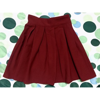 Chuẩn chân váy đỏ  đô xếp li hàng chọn