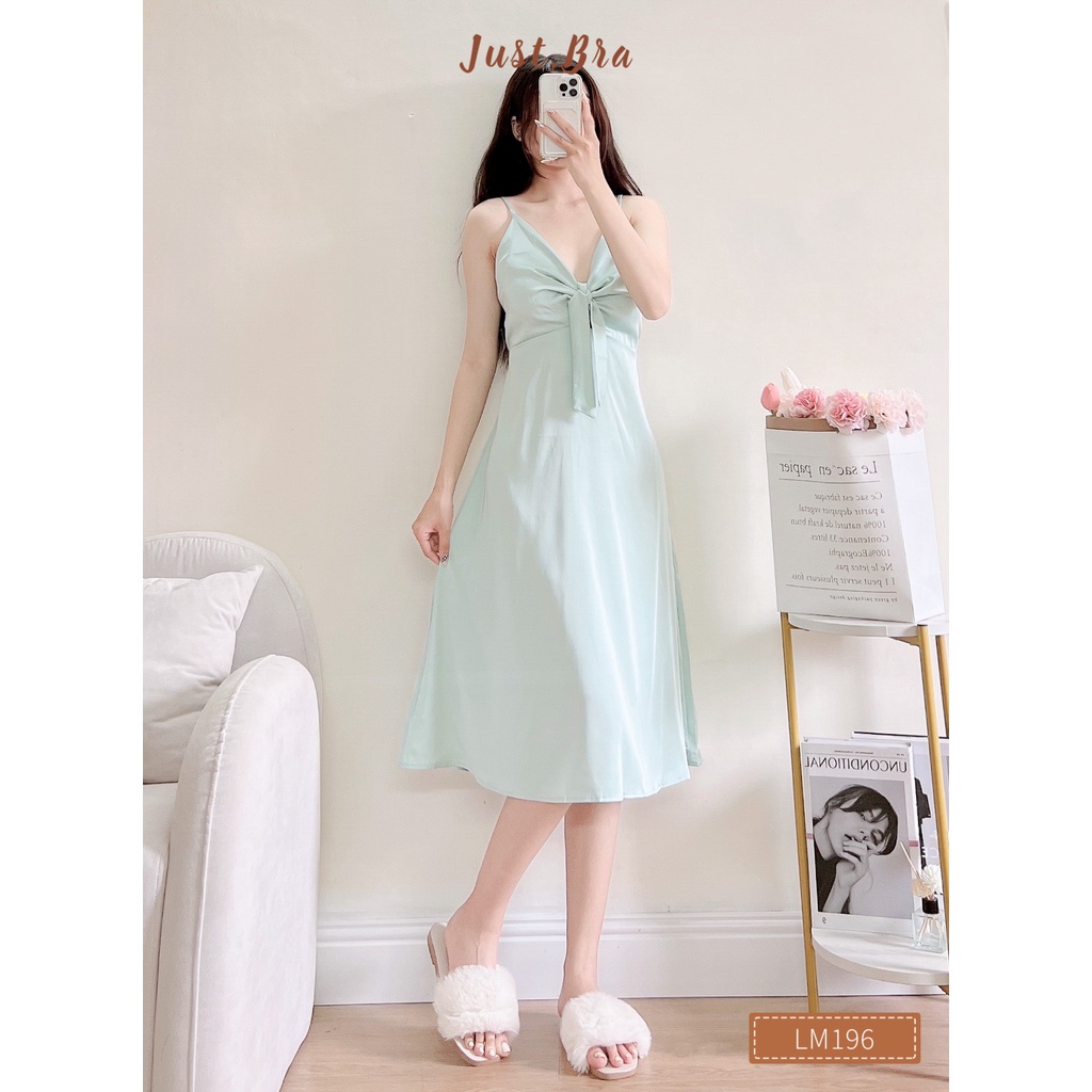 Váy ngủ lụa Just Bra thiết kế buộc nơ ngực điệu đà, màu sắc thanh lịch nữ tính LM196