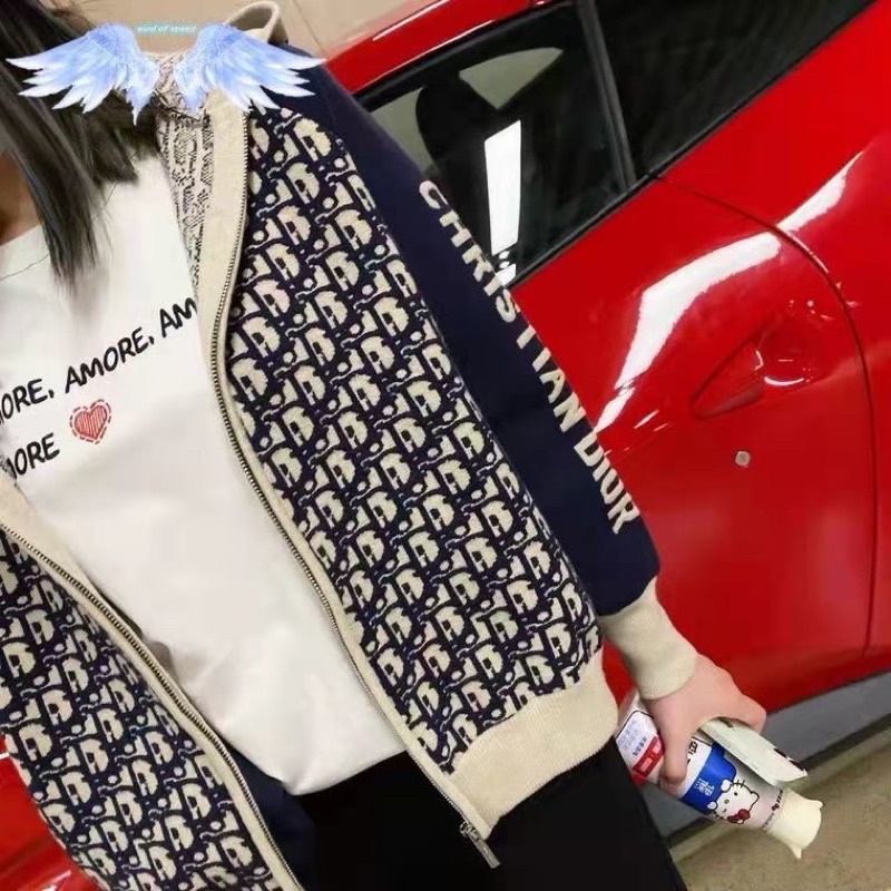 Áo Khoác Len Mũ Dio