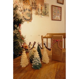 Nến thơm hình cây thông Noel by Chiếc Bấc Gỗ - 𝐏𝐢𝐧𝐞 𝐓𝐫𝐞𝐞 𝐜𝐚𝐧𝐝𝐥𝐞