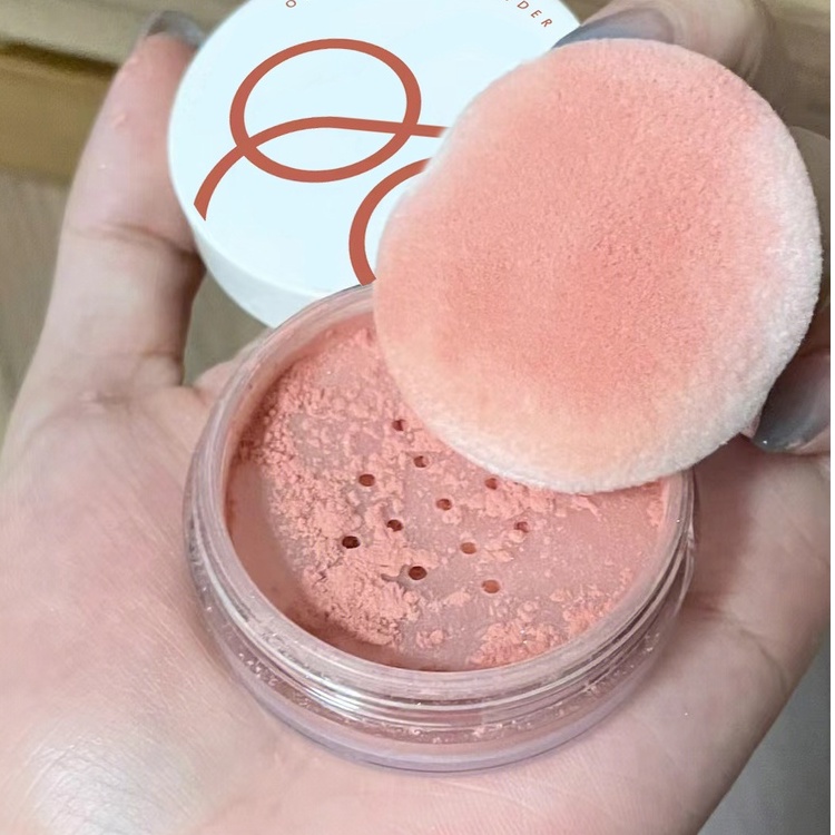 Phấn Má Hồng Ouoii 6 Màu Ngọt Ngào Dành Cho Học Sinh