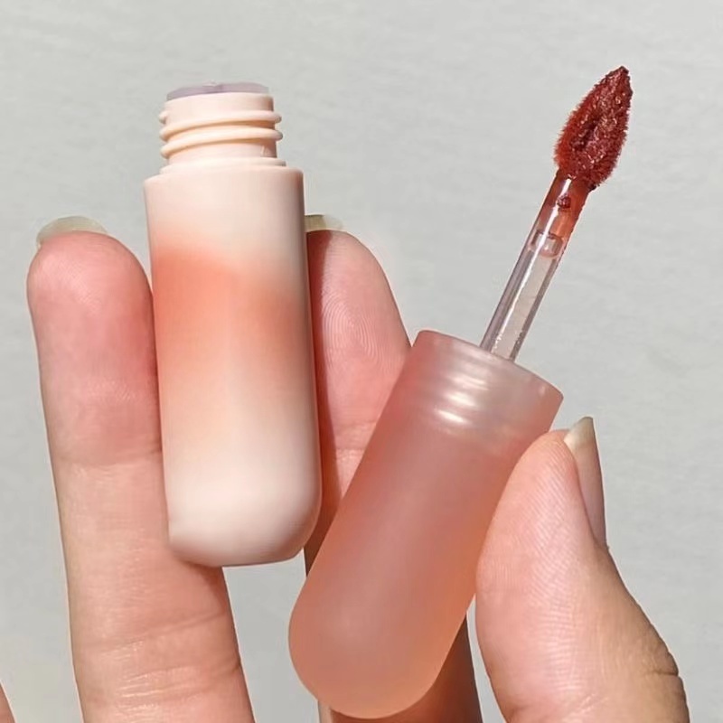 Son Lì Chống Nước Lâu Phai Chất Son Mượt Như Nhung
