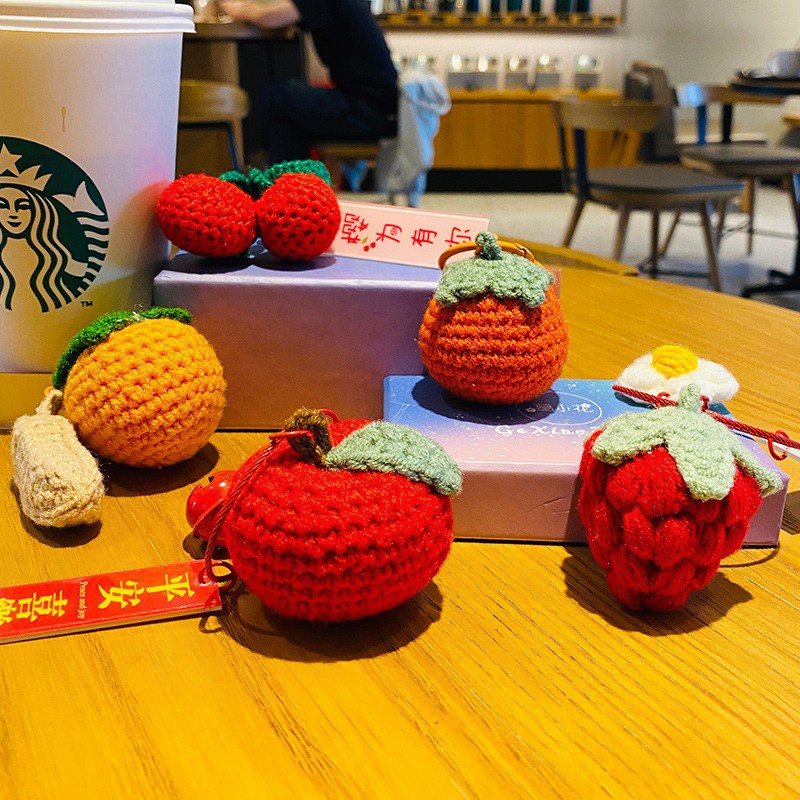 Móc Khóa Đan Len Thủ Công Hình Hạt Đậu Phộng Persimmon