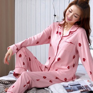 Bộ đồ ngủ họa tiết dâu tây dáng dài xinh xắn cho nữ