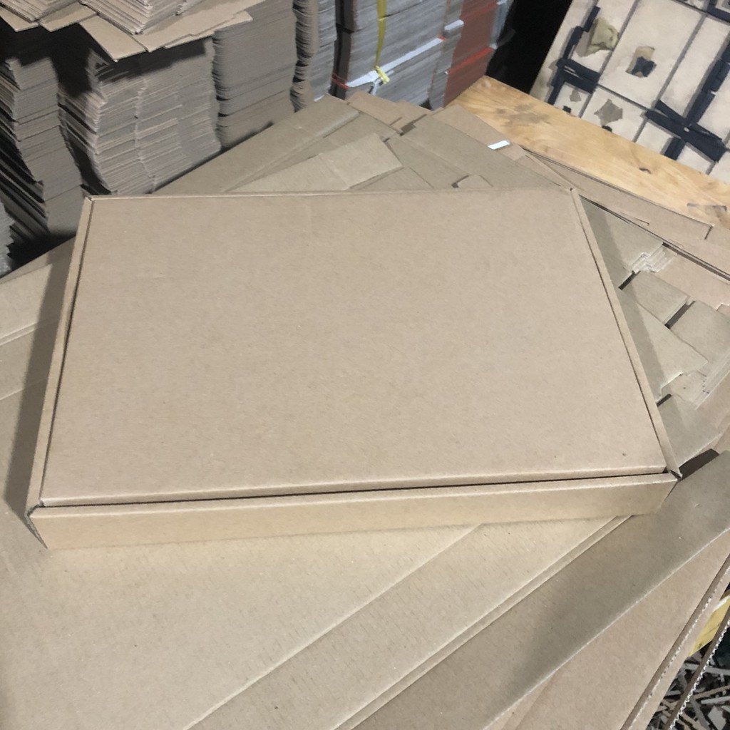 Hộp carton đựng quần áo nắp rời size 30x20x4cm