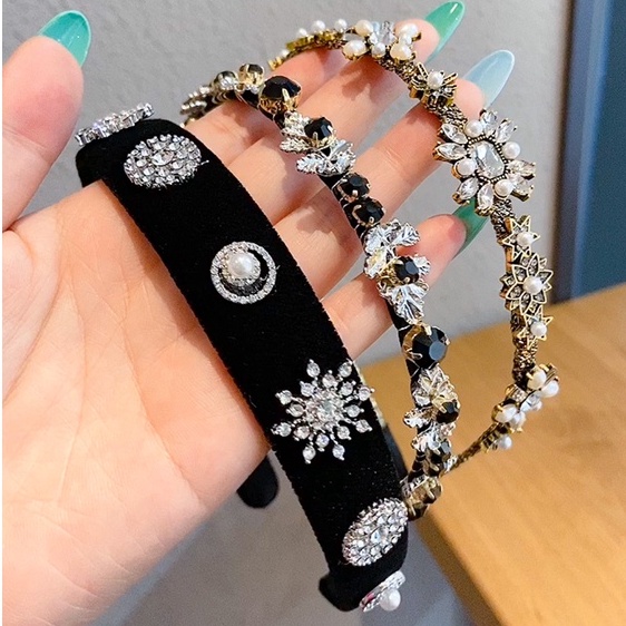 Cài tóc phong cách retro xinh xắn dành cho nữ