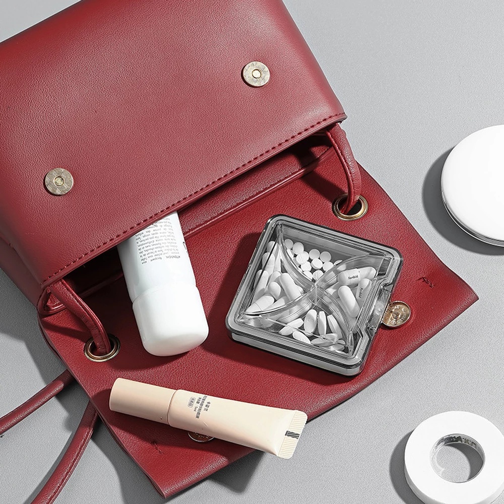 Hộp Đựng Thuốc Chia 4 Ngăn Bằng PC Cỡ Lớn Chống Thấm Nước Dễ Mang Theo Khi Đi Du Lịch Ngoài Trời