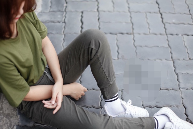 Quần jogger kakicot VNXK AGE2X | BigBuy360 - bigbuy360.vn