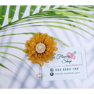 Hoa cài áo handmade giá sỉ - Trâm cài hoa voan tầng cánh nhỏ nhụy đá viền pha lê