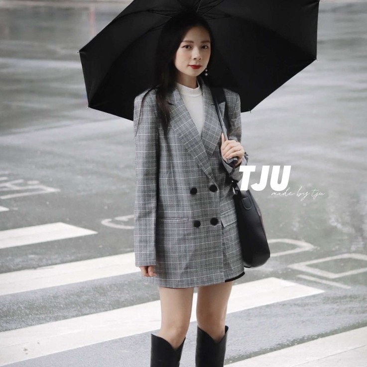Blazer nữ kẻ caro dáng dài 4 cúc form đẹp, Áo blazer nữ kẻ dài tay Hàn Quốc. ulzzang, thiết kế T-Ju (blazer dạ winter)