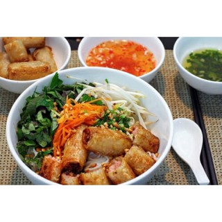 bánh tráng cuốn chả giò ( bánh đa nem) Ba Cây Tre