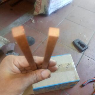 Hai thanh đồng đỏ chế tay hàn cello pin