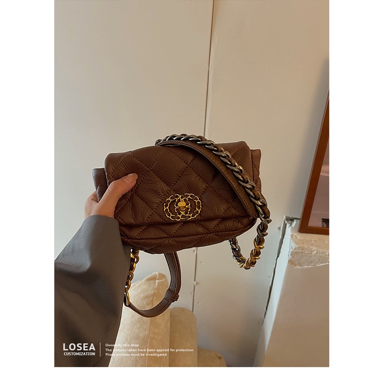 Túi xách đeo vai YUNFAN hình vuông màu trơn phối dây xích dễ phối đồ thời trang cho nữ