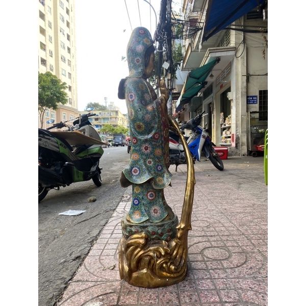 Tượng đồng quan âm bồ tát