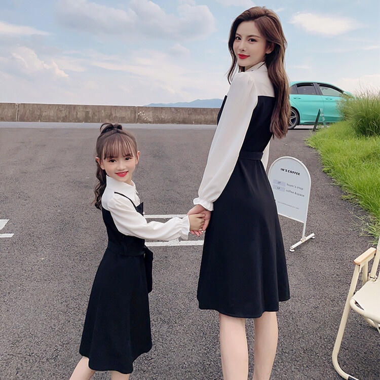 Đầm Hai Dây Màu Đen Phong Cách Preppy Thời Trang 2022 Mới Cho Mẹ Và Bé