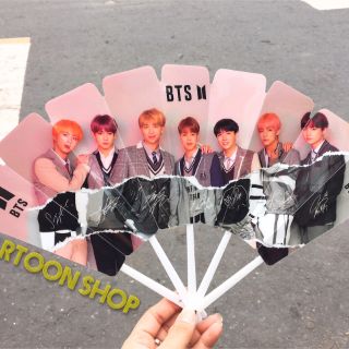 Quạt xếp BTS