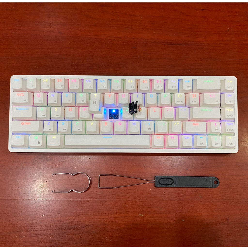 RK G68 RGB HOTSWAP - Bàn phím cơ không dây Royal Kludge RK G68 RGB Bluetooth 5.0 và Wireless 2.4G