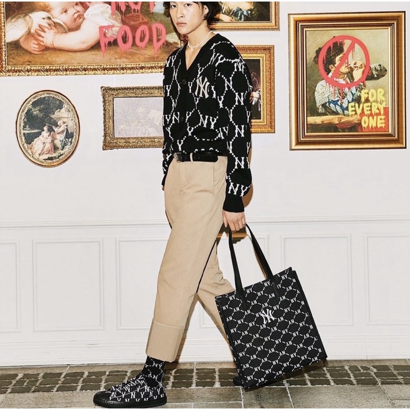 Túi mlb NY TOTE Bag Black- kèm túi mini hoạ tiết NY