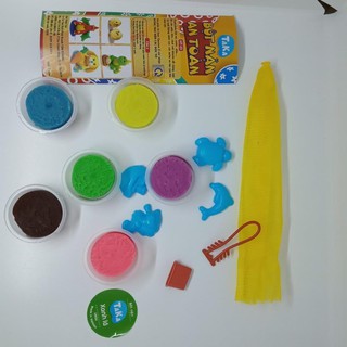 Bột nặn An toàn Taka (Đất nặn làm từ bột mì) + Bộ khuôn chơi 4 món có video