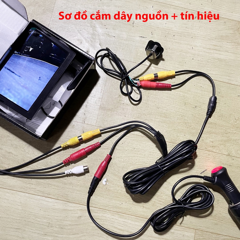 Dây nguồn và tín hiệu cho màn hình và camera ô tô, chỉ cắm giắc, không cần đấu nối dây. Nguyên zin điện xe