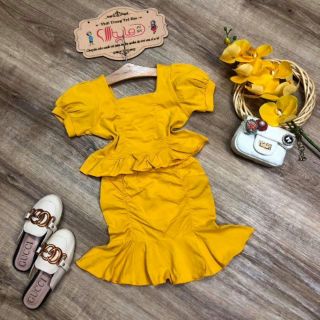Lệ thi ......