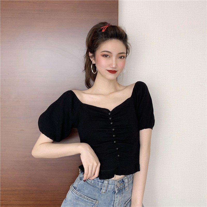 Áo đen dệt kim hàng nút DA294