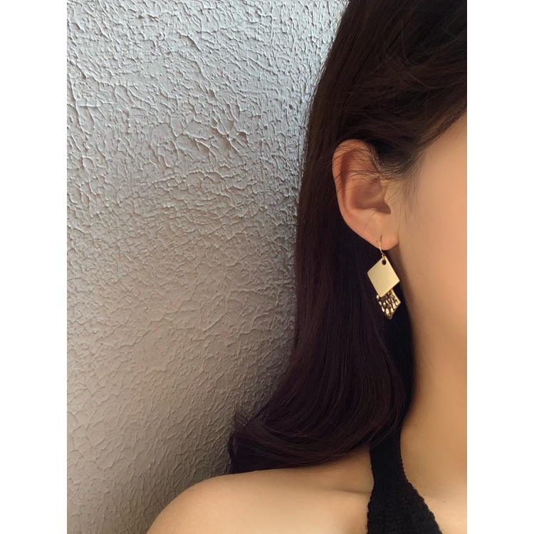 Hoa tai cá tính, hoa tai dễ mix đồ