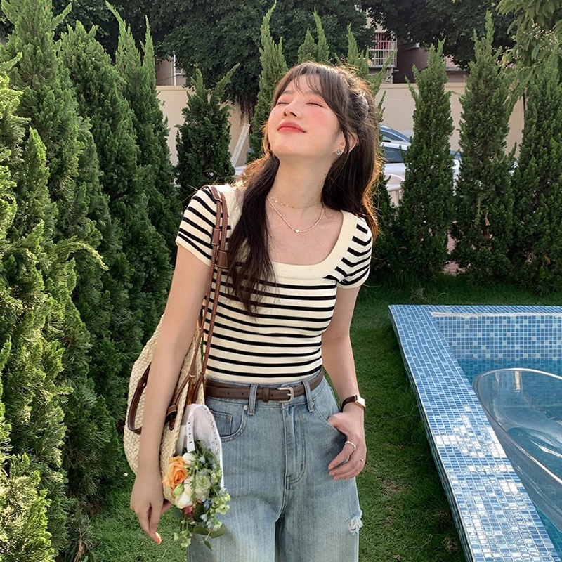 Áo thun dệt kim IELGY ngắn tay kẻ sọc thời trang cho nữ