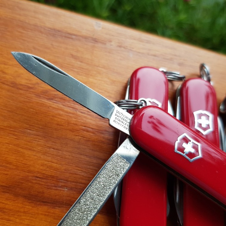 Dụng Cụ Đa Năng Victorinox Rally Thụy Sĩ.