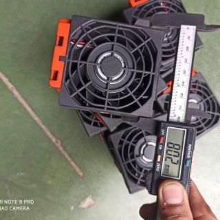 Quạt Delta 12v 1.35A , vuông 8cm dày 3.8cm mạnh mẻ