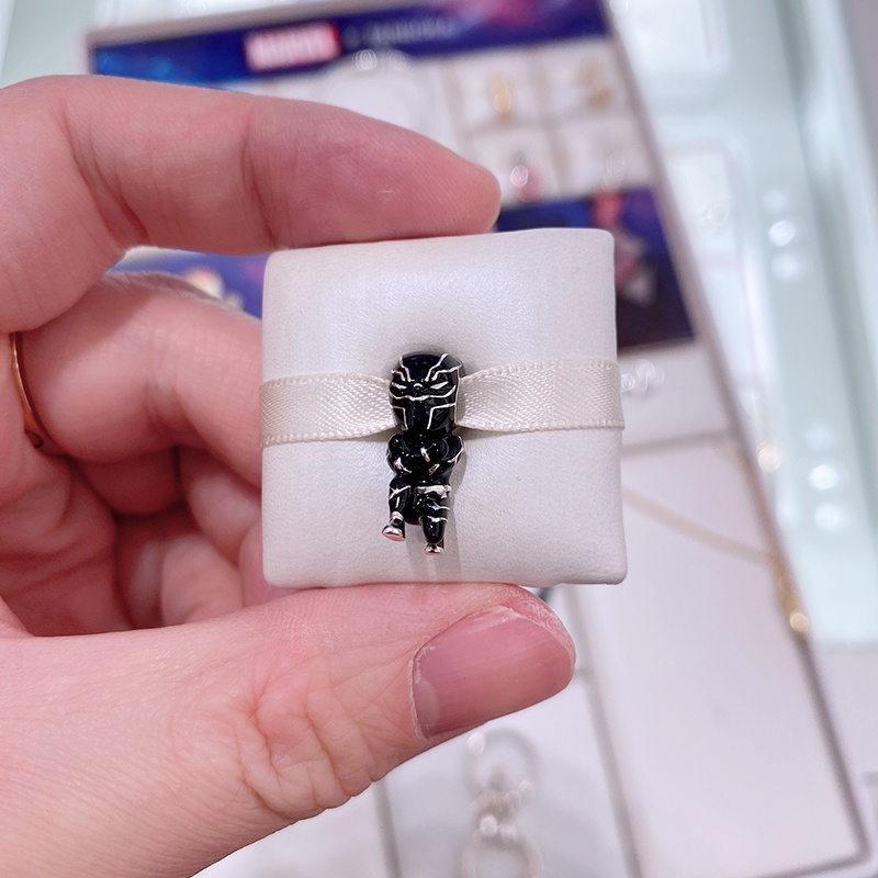 Vòng Tay Chuỗi Hạt Hình Báo Đen Phong Cách Avengers Độc Đáo