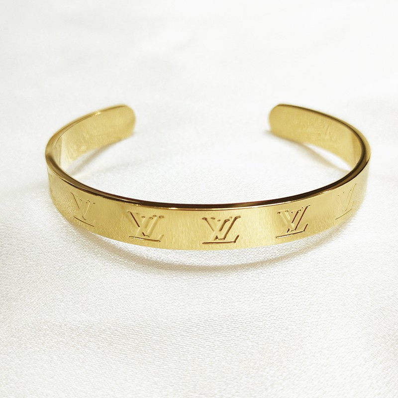 Vòng Tay Cuff Titan Ko Đen TT 3769