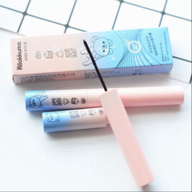 Mascara Rilakkuma lâu trôi giữ mi cong vút, tạo sắc thái dịu dàng trẻ trung đầy sức sống