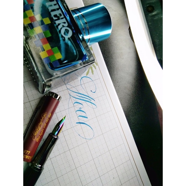 Bút lá tre ⚡TẶNG KÈM NGÒI⚡ ngòi lá tre ngũ sắc mã 877, thanh đậm cực tốt, nét bút cực êm