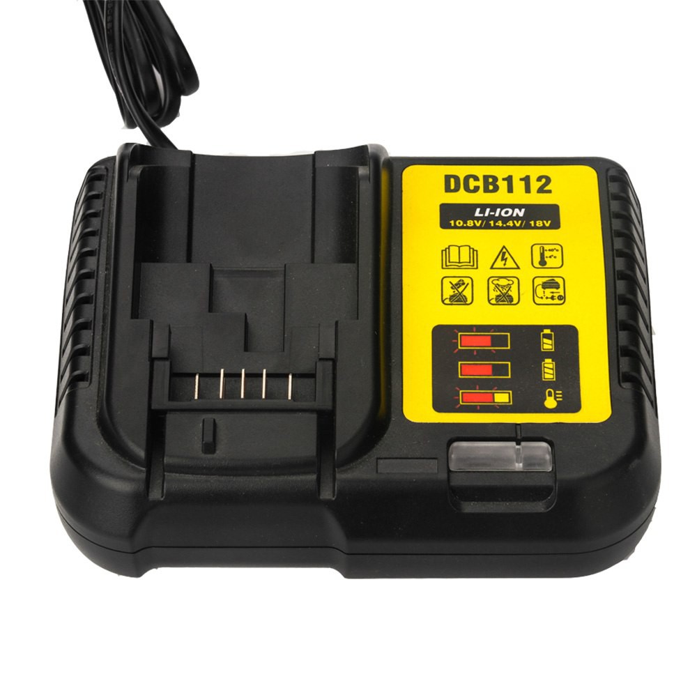 Sạc Dewalt DCB118- 3A , điện 220v. BN.
