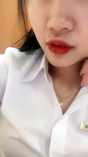 Son merzy L9 lên môi thật