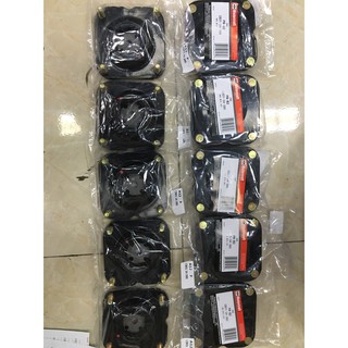 Bát bèo trước, sau Ford Laser - CB0134380/B25D28390B