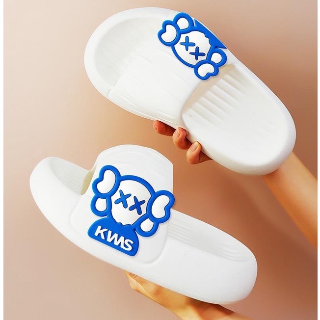 Dép bánh mì nữ KWAS đế cao 4.5 cm đúc nguyên khối nhẹ êm giá rẻ hottrend 2022