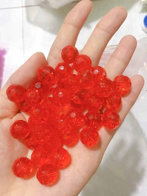 Hạt banh tròn nhựa làm rèm có lỗ sâu nhiều màu đẹp 12mm gói 100gr nhựa Acrylic