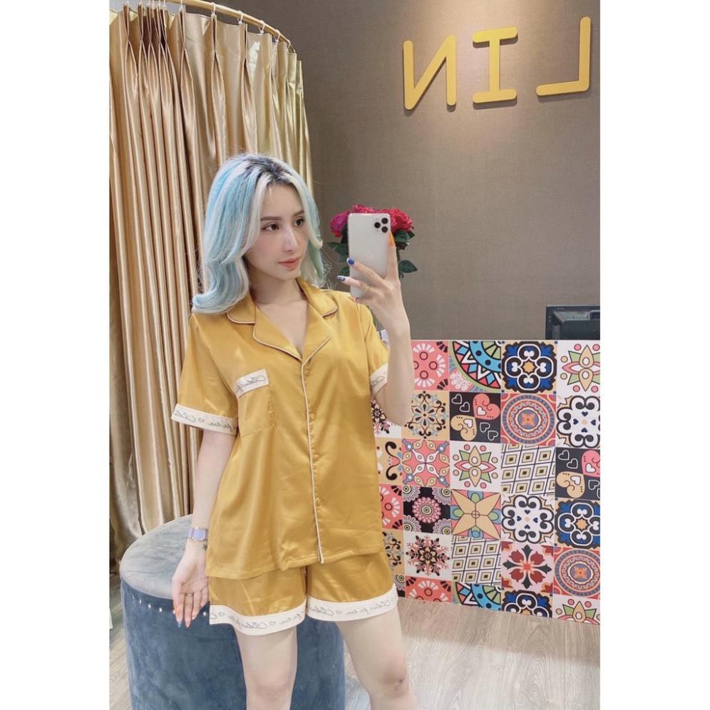 Bộ ngủ lụa Pizama đùi cộc hoạ tiết viền chữ cao cấp