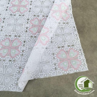 Khăn trải bàn nhật bằng nhựa REN HOA MÀU TRẮNG -đặt 1 lần được 50cm, cắt liền thành 1 tấm dài tùy số lần đặt